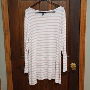 Pea in the Pod Maternity